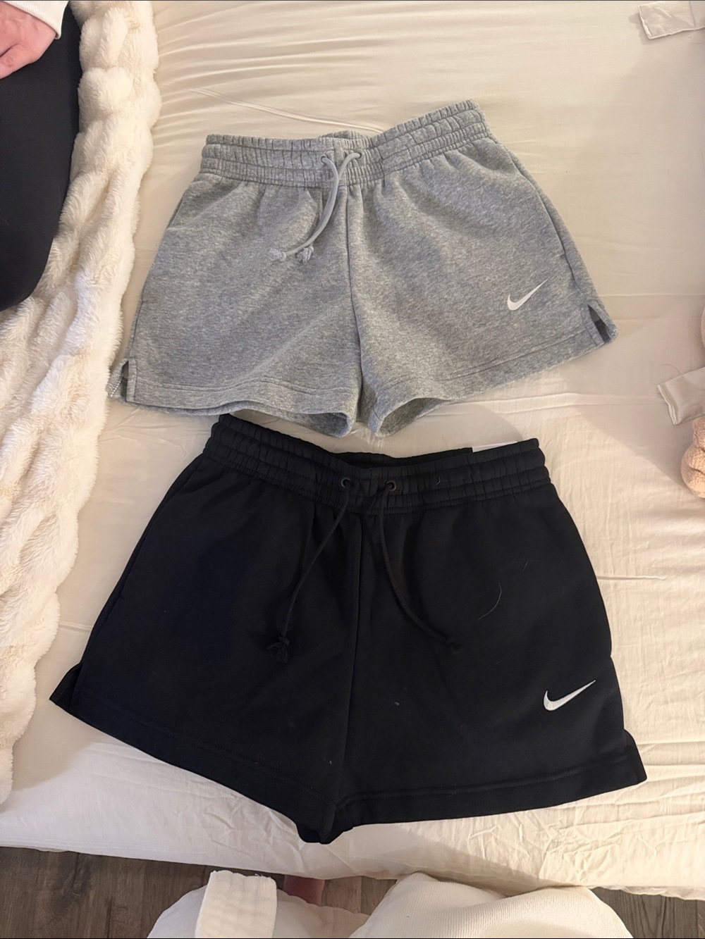 Nike Women's Athletic Shorts - Gray & Black